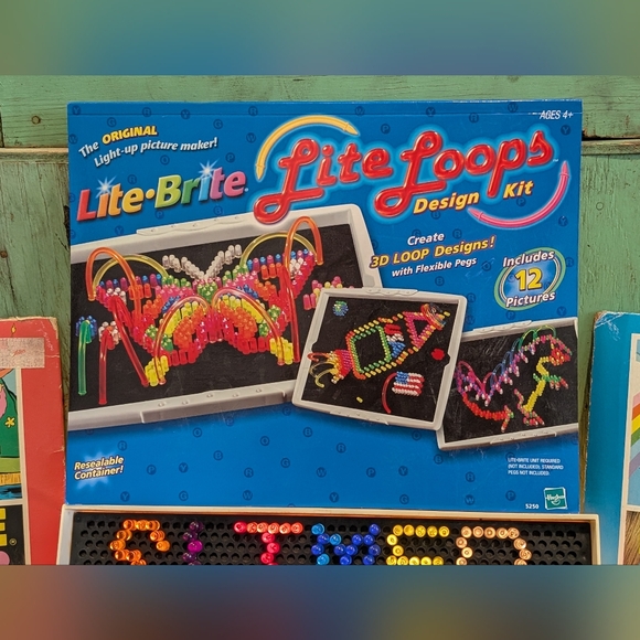 Vintage Lite Brite Toy Lot - Lite Brite, Pic Refills, Pegs! - Picture 3 of 8